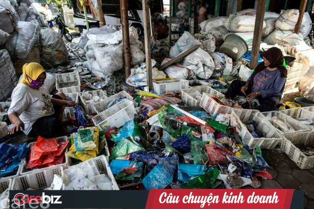 Tạo ra mức thu nhập không tưởng, ngôi làng nghèo coi rác là ‘kho báu’, mỗi tháng nhập 35.000 tấn - Ảnh 1.